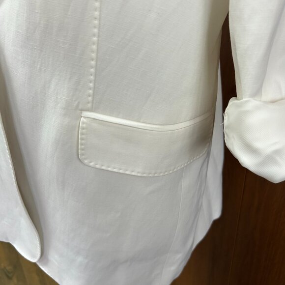 NEVER WORN! Halston Jamie Single-Breasted Blazer, White, size 6 - Picture 11 of 14